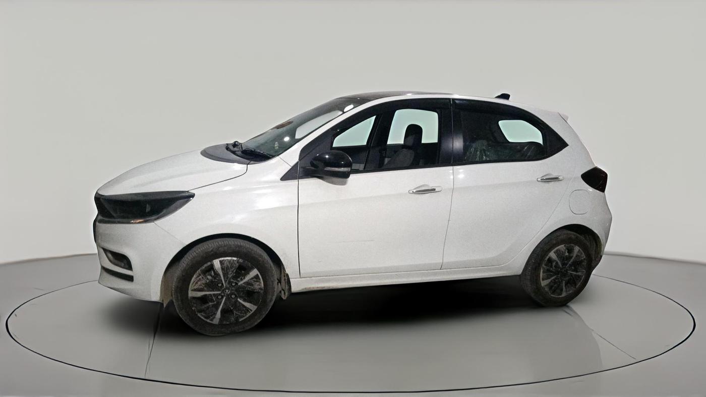 2025 Tata Tiago XZ PETROL, Petrol, Manual, 5,787 km, exterior