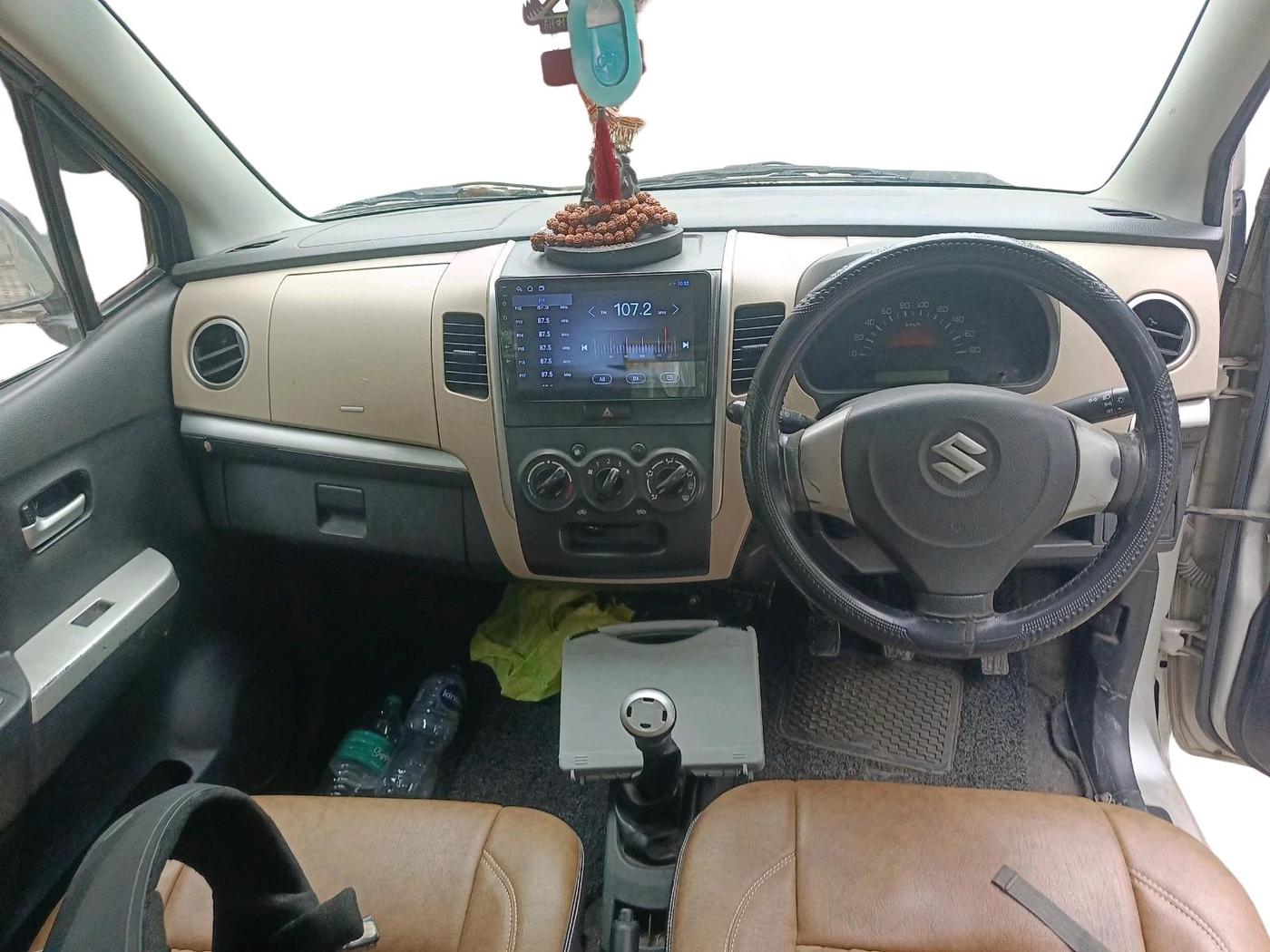 2018 Maruti Wagon R 1.0 LXI CNG, CNG, Manual, 90,224 km, interior