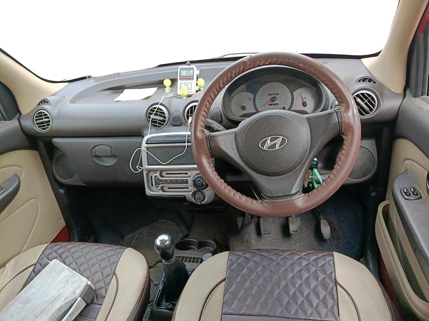 2011 Hyundai Santro Xing GL PLUS, Petrol, Manual, 98,835 km, interior
