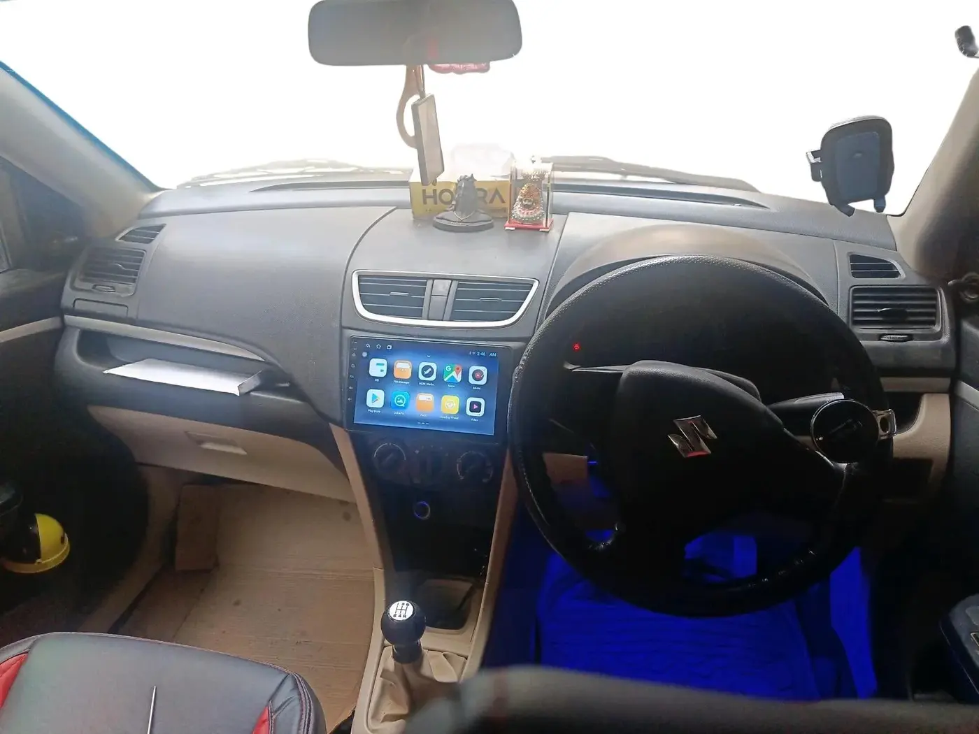 2017 Maruti Swift LXI (O), Petrol, Manual, 85,399 km, interior