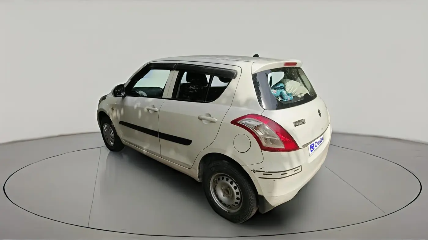 2017 Maruti Swift LXI (O), Petrol, Manual, 63,285 km, exterior