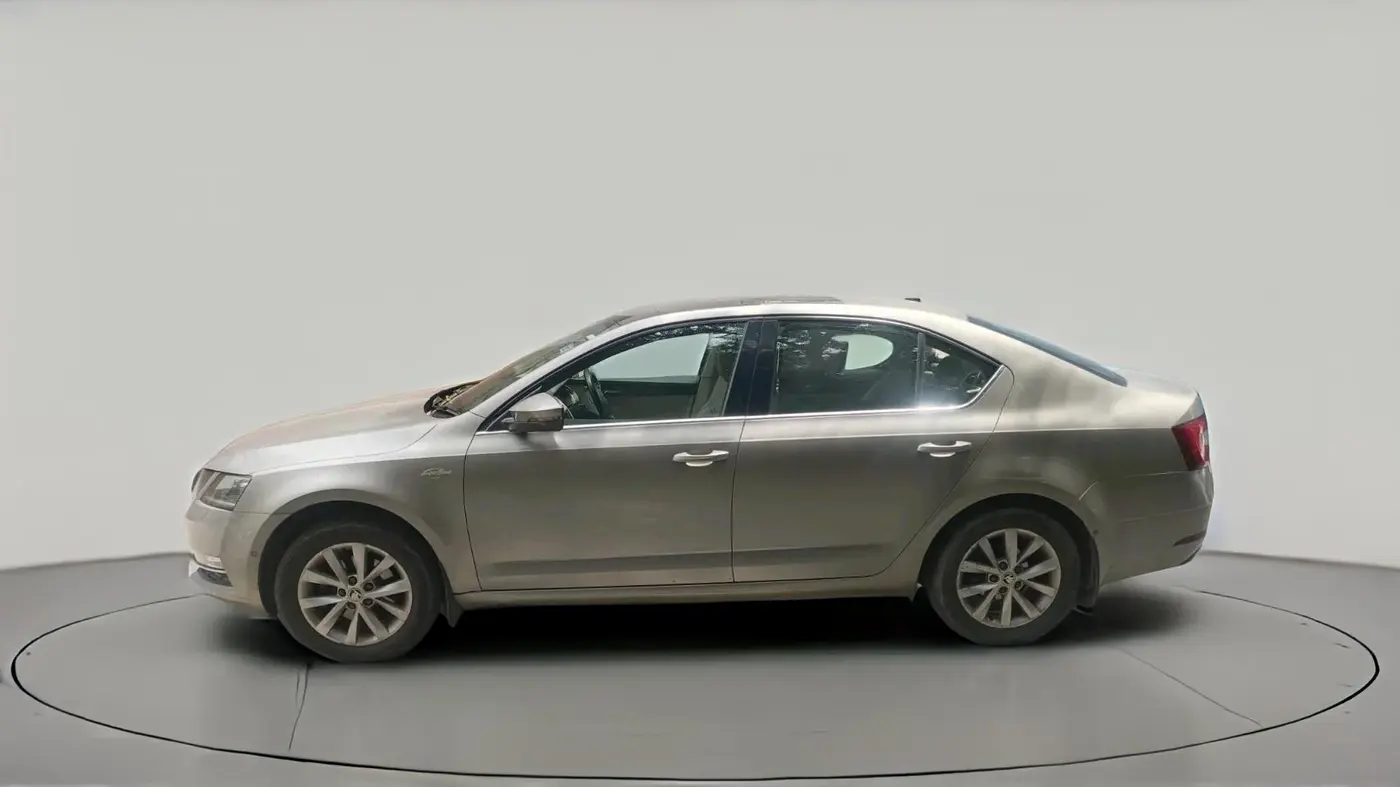 2018 Skoda Octavia 2.0 TDI L&K AT, Diesel, Automatic, 67,191 km, exterior