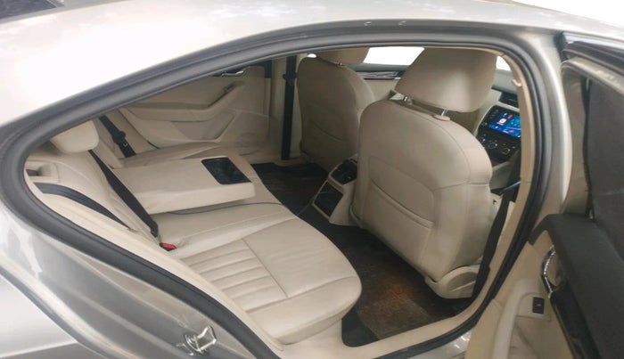 2018 Skoda Octavia 2.0 TDI L&K AT, Diesel, Automatic, 67,191 km, interior