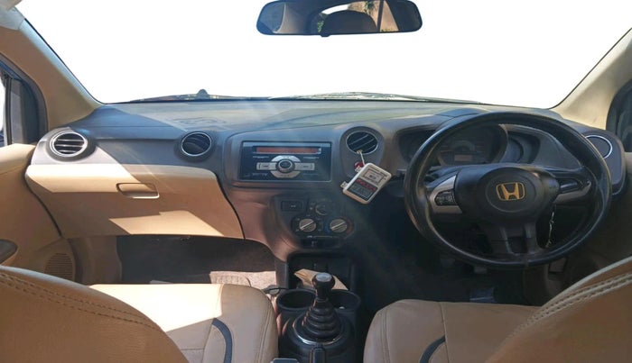 2013 Honda Amaze 1.2L I-VTEC S, Petrol, Manual, 1,80,447 km, interior