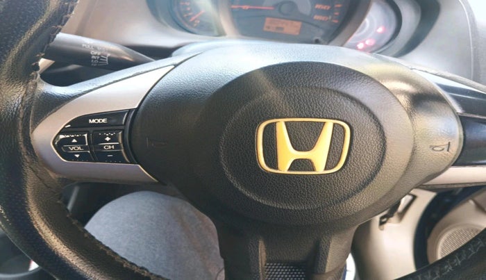 2013 Honda Amaze 1.2L I-VTEC S, Petrol, Manual, 1,80,447 km, interior
