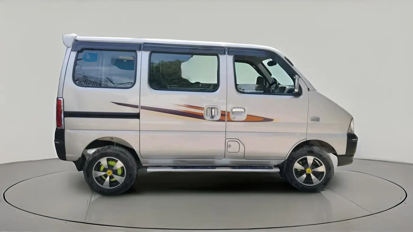 2022 Maruti Eeco 5 STR AC CNG (O), CNG, Manual, 13,246 km, exterior