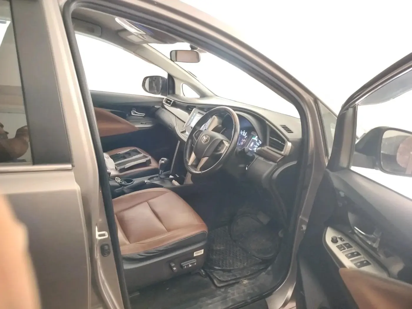 2016 Toyota Innova Crysta 2.7 ZX AT 7 STR, Petrol, Automatic, 87,622 km, interior