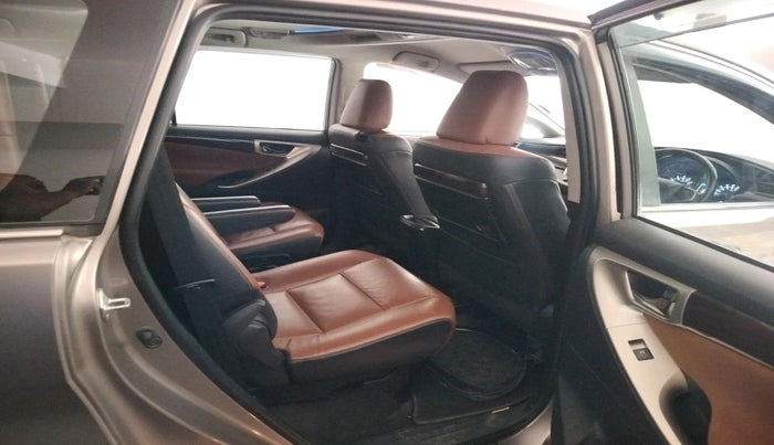 2016 Toyota Innova Crysta 2.7 ZX AT 7 STR, Petrol, Automatic, 87,622 km, interior