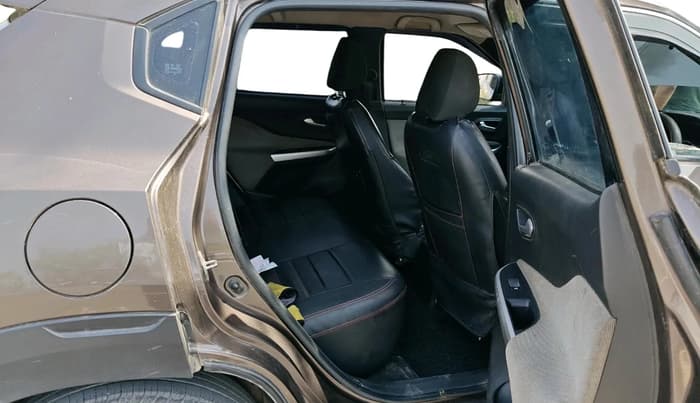 2021 Nissan MAGNITE XL, CNG, Manual, 79,871 km, interior