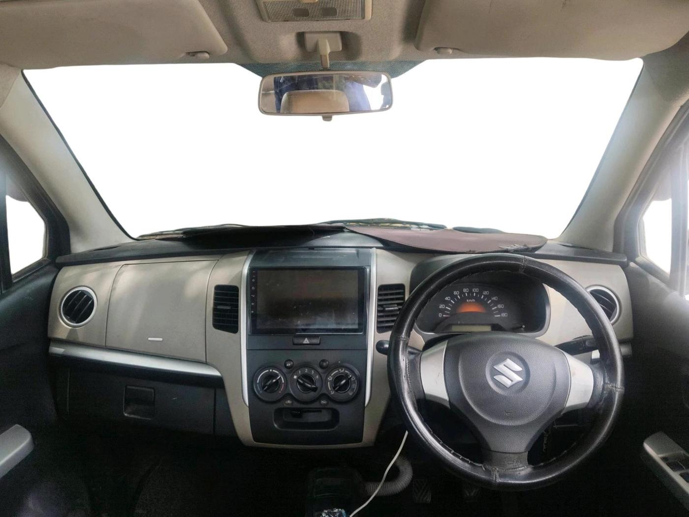 2013 Maruti Wagon R 1.0 LXI CNG, CNG, Manual, 1,16,294 km, interior