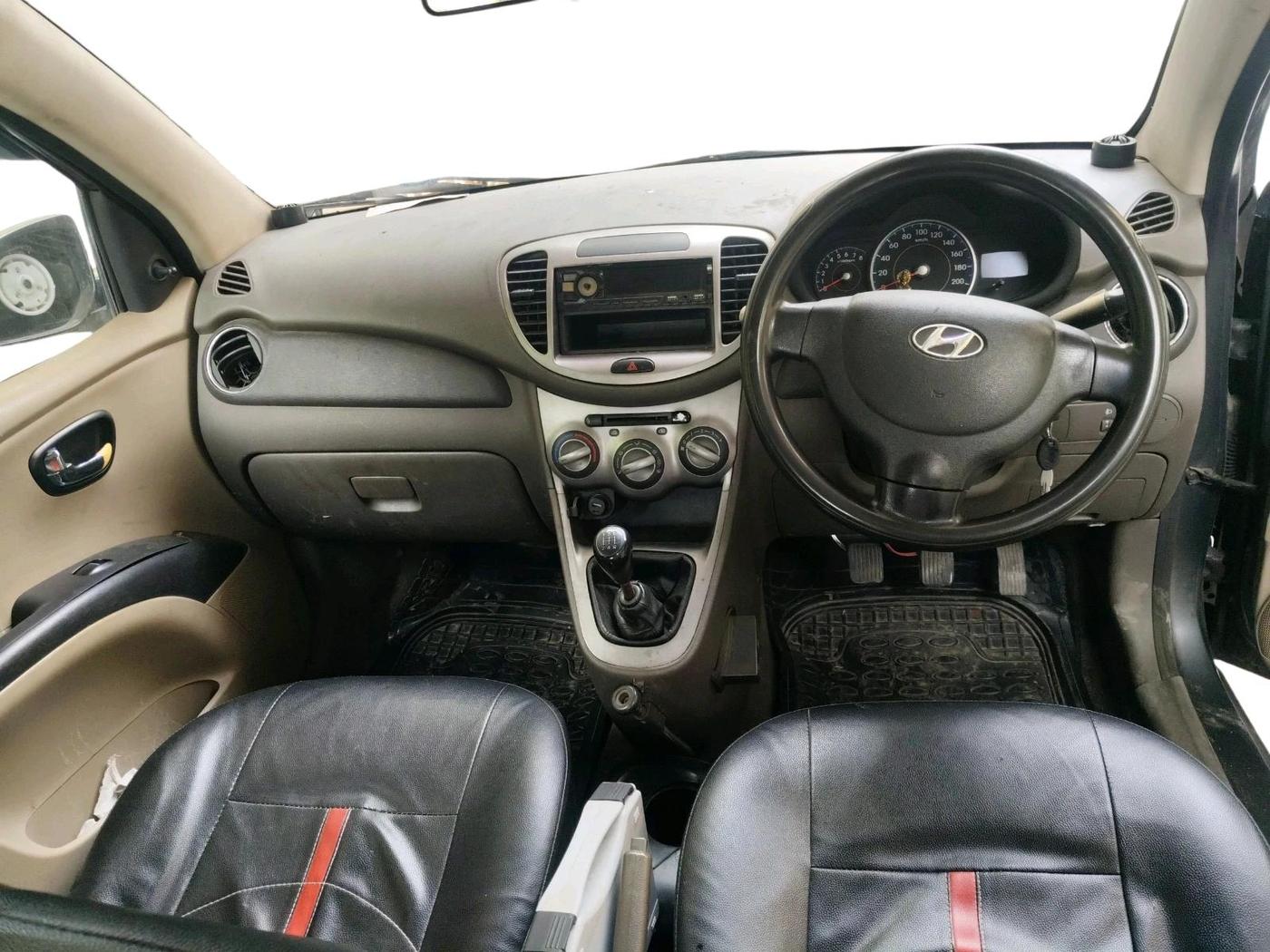 2012 Hyundai i10 MAGNA 1.1, Petrol, Manual, 78,566 km, interior