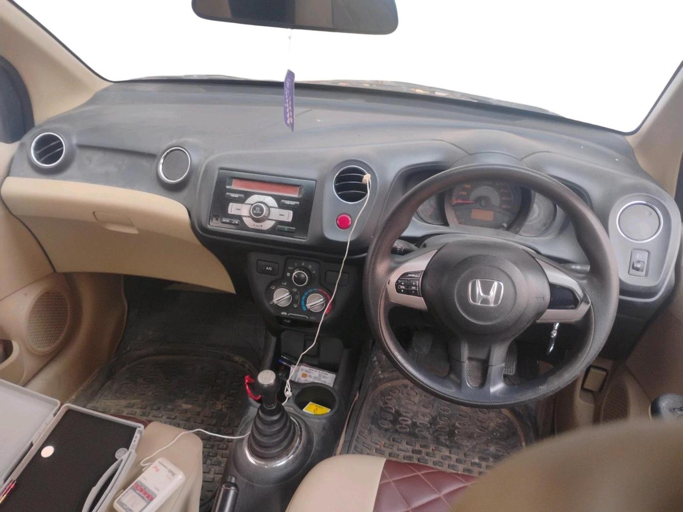 2014 Honda Amaze 1.2L I-VTEC S, Petrol, Manual, 93,965 km, interior