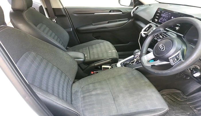 2020 KIA SONET HTK PLUS 1.5 AT, Diesel, Automatic, 1,02,730 km, interior