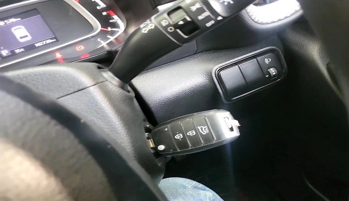 2020 KIA SONET HTK PLUS 1.5 AT, Diesel, Automatic, 1,02,730 km, interior