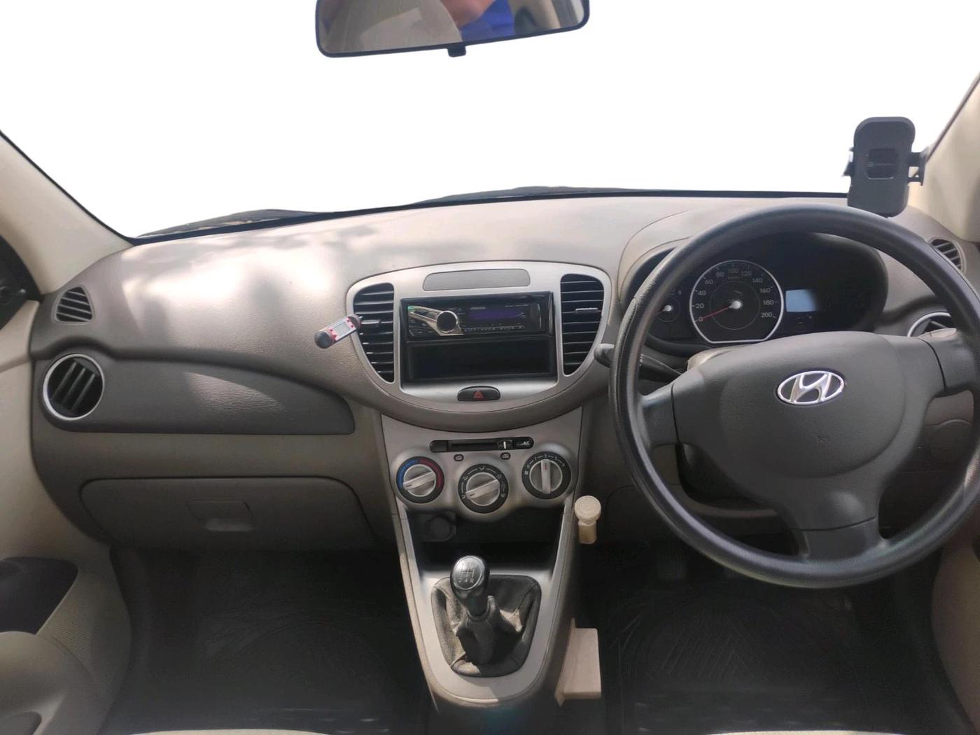 2013 Hyundai i10 ERA 1.1, Petrol, Manual, 43,029 km, interior