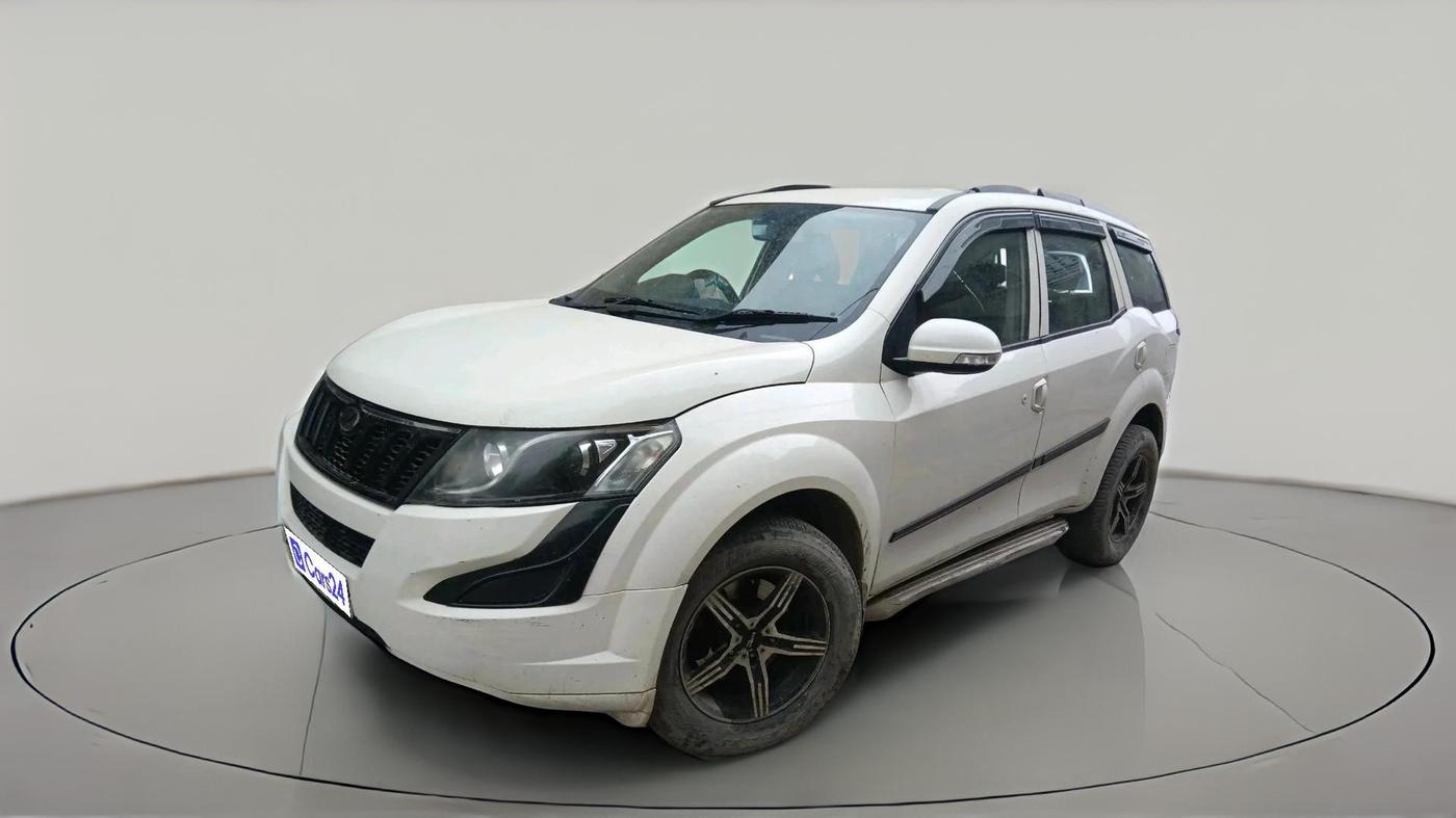 2017 Mahindra XUV500 W4 1.99, Diesel, Manual, 1,15,732 km, exterior