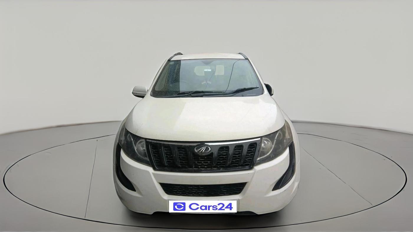 2017 Mahindra XUV500 W4 1.99, Diesel, Manual, 1,15,732 km, exterior