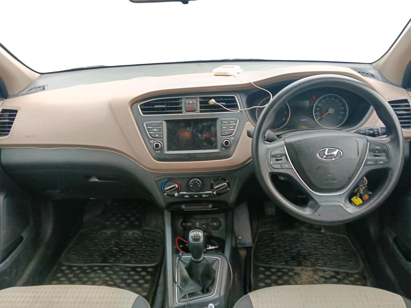 2019 Hyundai Elite i20 SPORTZ PLUS 1.2, Petrol, Manual, 33,254 km, interior