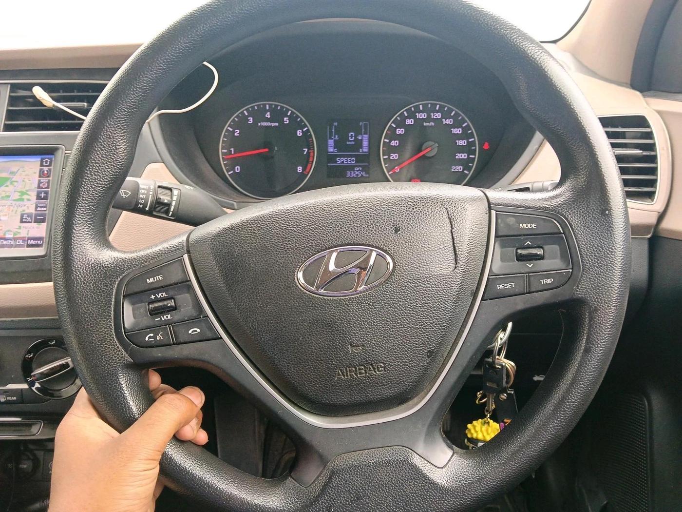2019 Hyundai Elite i20 SPORTZ PLUS 1.2, Petrol, Manual, 33,254 km, interior