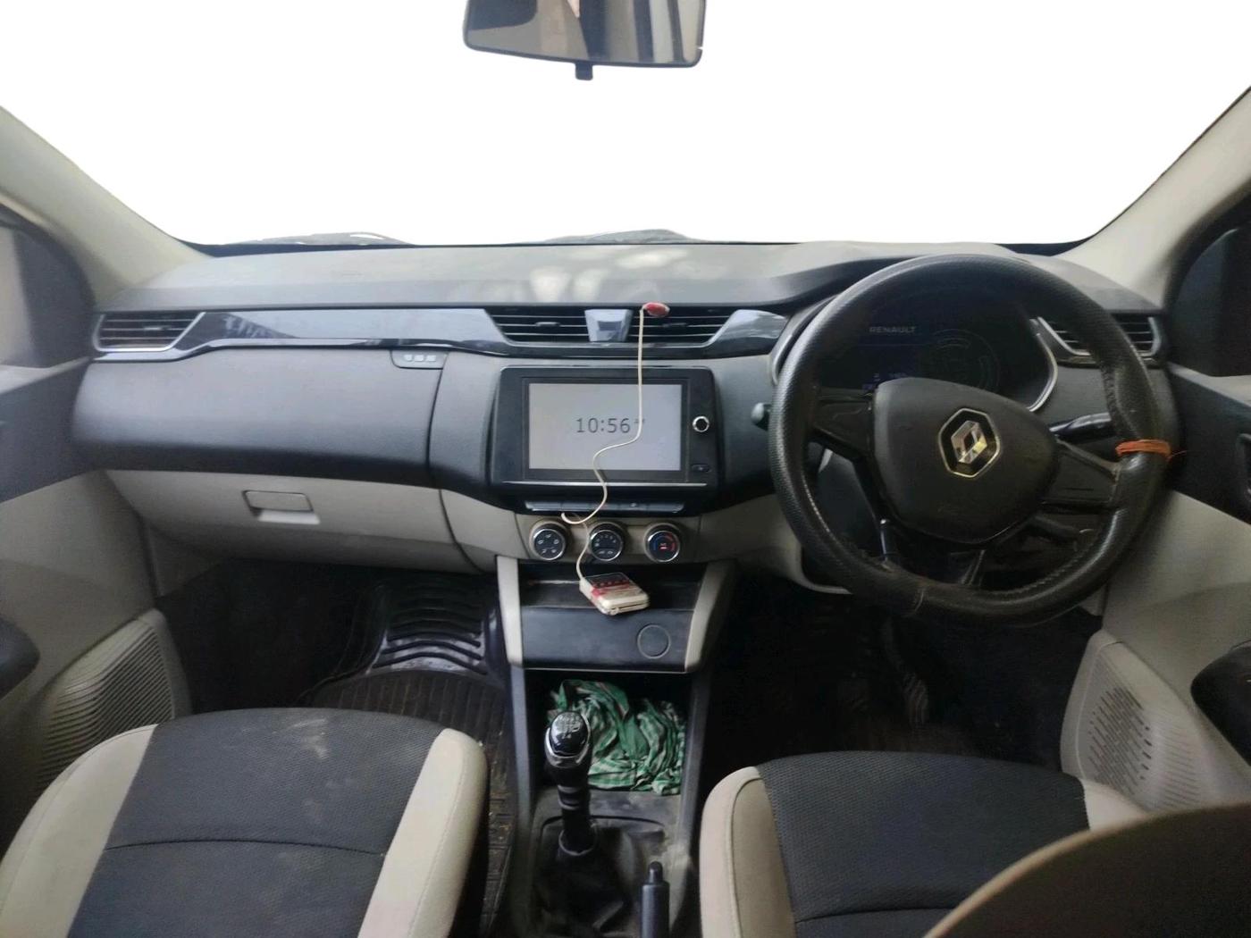 2019 Renault TRIBER RXT, Petrol, Manual, 54,826 km, interior