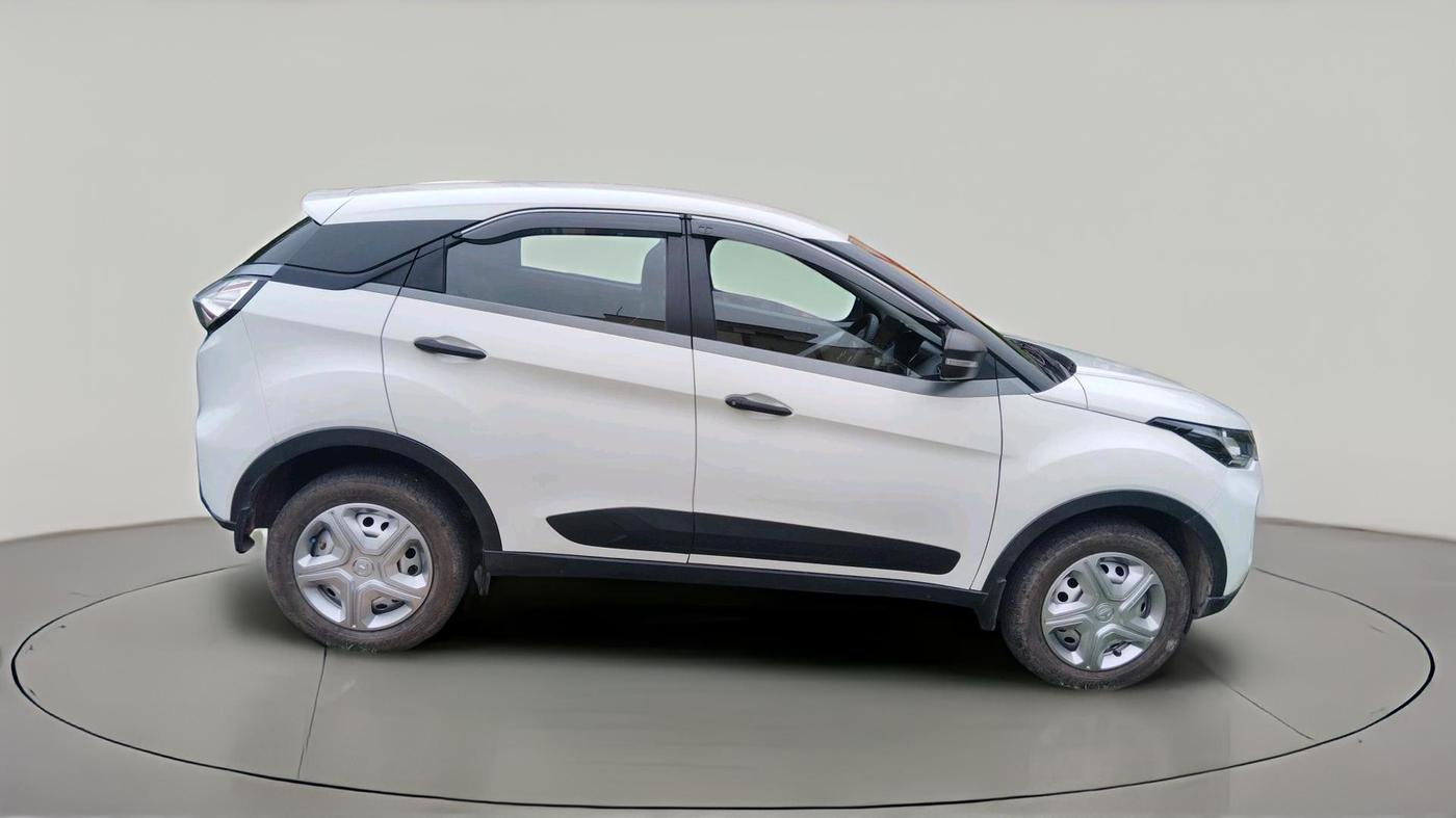 2021 Tata NEXON XE PETROL, Petrol, Manual, 17,905 km, exterior