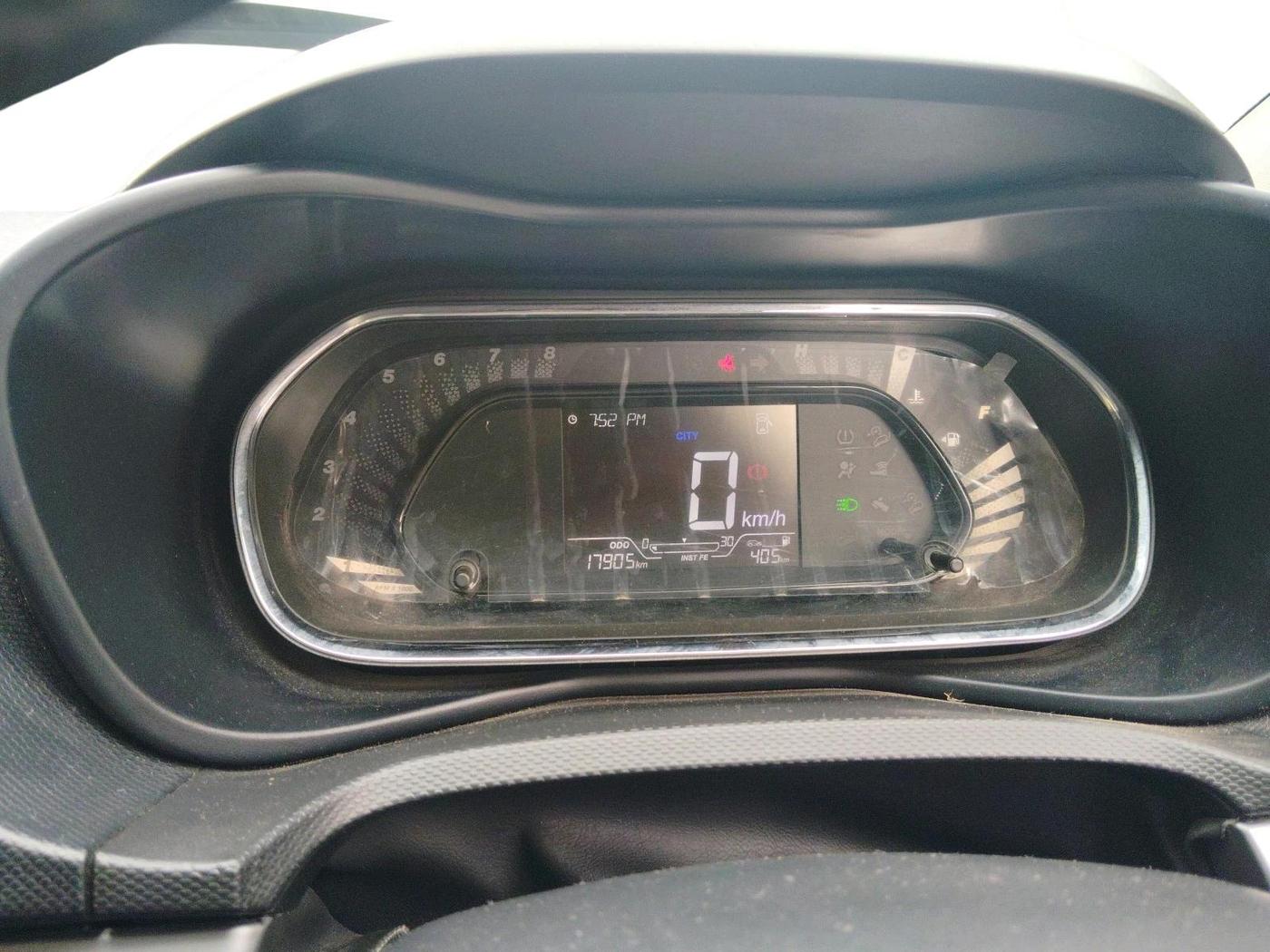 2021 Tata NEXON XE PETROL, Petrol, Manual, 17,905 km, interior