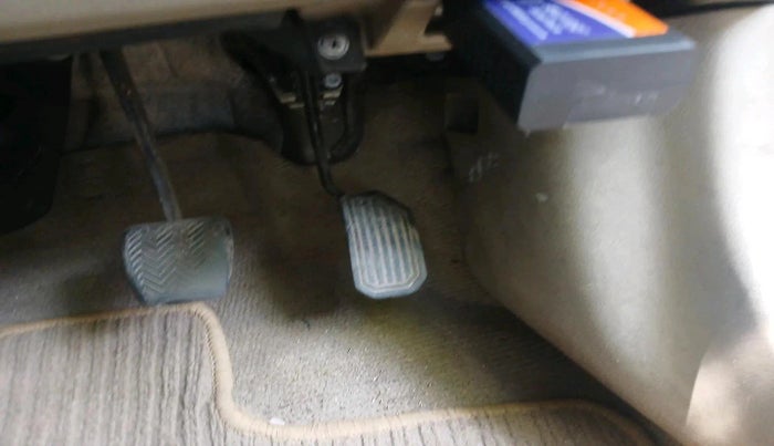 2011 Toyota Corolla Altis GL PETROL, Petrol, Manual, 1,20,744 km, interior