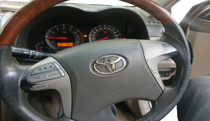 2011 Toyota Corolla Altis GL PETROL, Petrol, Manual, 1,20,744 km, interior