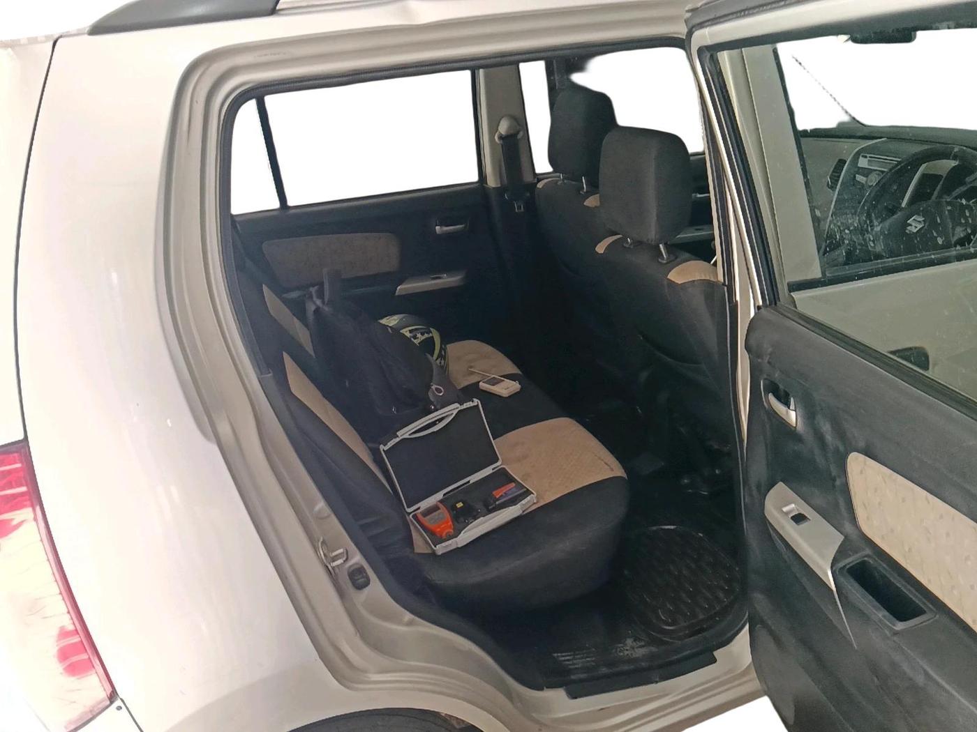 2016 Maruti Wagon R 1.0 VXI, Petrol, Manual, 1,11,783 km, interior