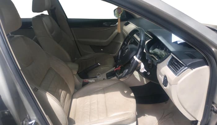 2014 Skoda Octavia ELEGANCE 1.8 TSI AT, Petrol, Automatic, 85,614 km, interior