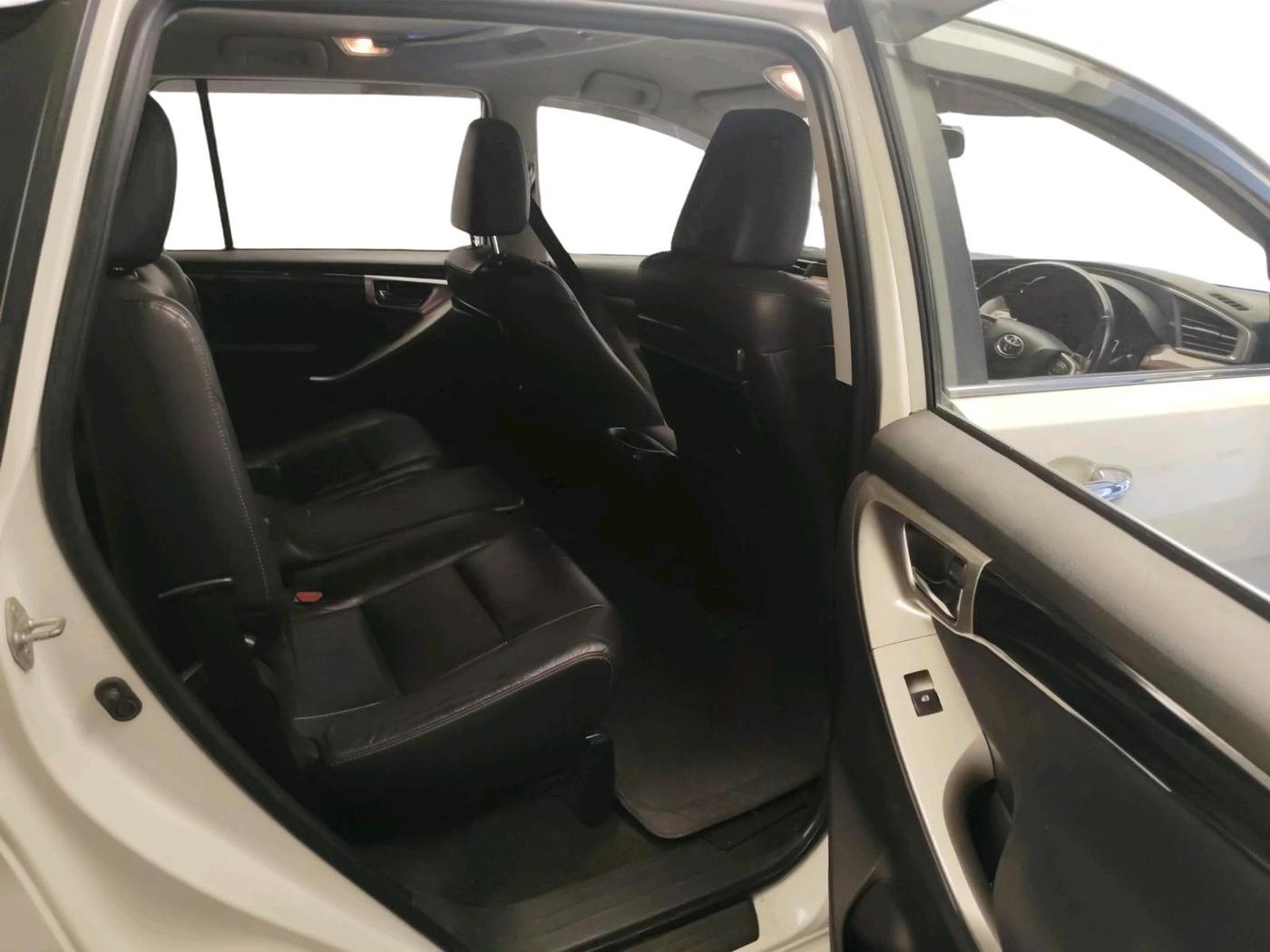 2017 Toyota Innova Crysta TOURING SPORT DIESEL AT, Diesel, Automatic, 60,681 km, interior