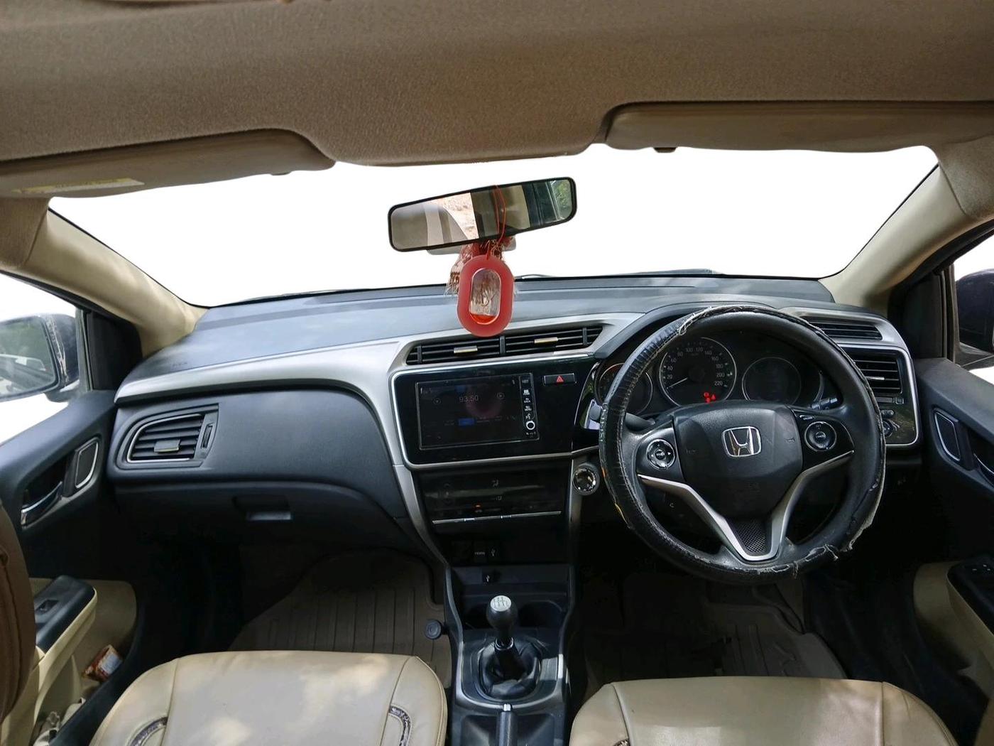 2017 Honda City 1.5L I-DTEC V, Diesel, Manual, 1,46,288 km, interior