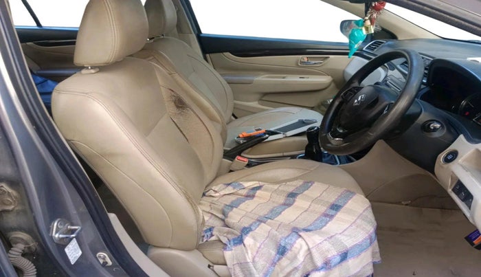 2016 Maruti Ciaz ZDI SHVS, Diesel, Manual, 2,27,141 km, interior