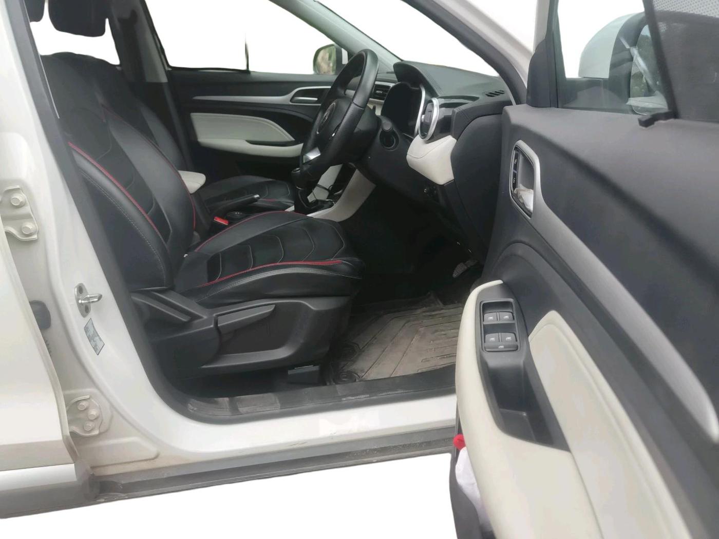 2023 MG ASTOR SMART 1.5 MT, Petrol, Manual, 33,002 km, interior