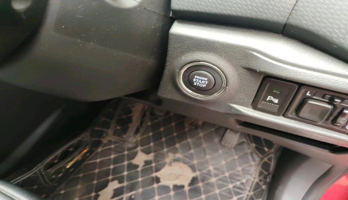 2017 Maruti Vitara Brezza ZDI PLUS, Diesel, Manual, 1,72,287 km, interior