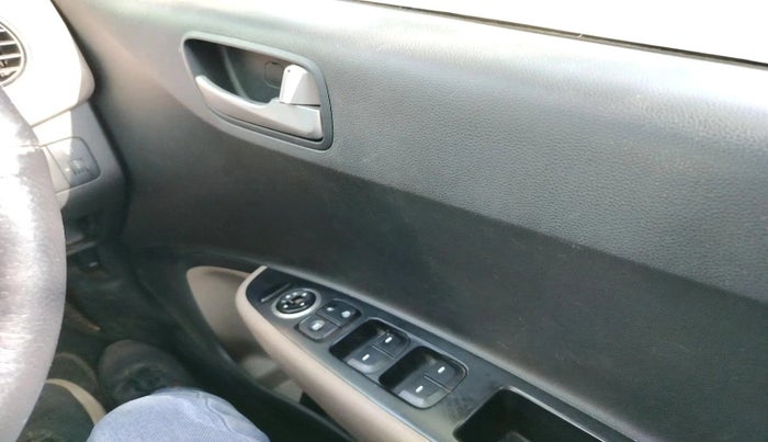 2014 Hyundai Xcent S 1.2, Petrol, Manual, 94,912 km, interior