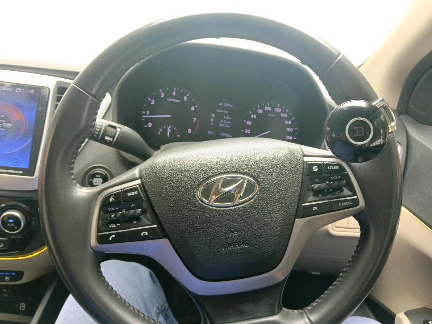 2019 Hyundai Verna 1.6 VTVT SX O, Petrol, Manual, 42,922 km, interior