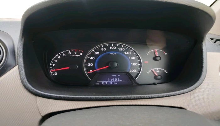 2015 Hyundai Grand i10 SPORTZ 1.2 KAPPA VTVT, Petrol, Manual, 67,381 km, interior