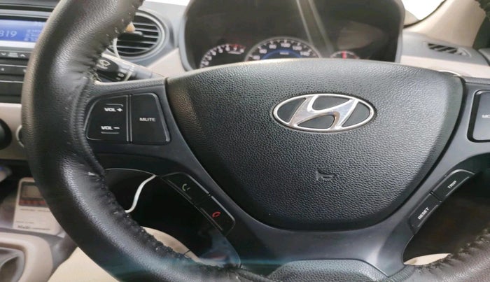 2015 Hyundai Grand i10 SPORTZ 1.2 KAPPA VTVT, Petrol, Manual, 67,381 km, interior