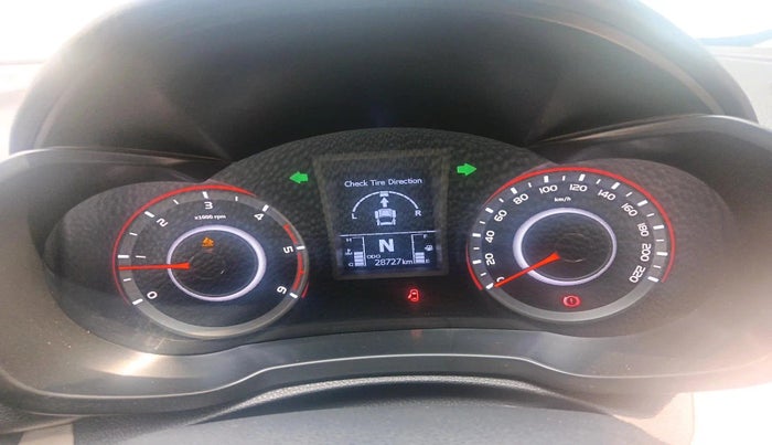 2023 Mahindra XUV300 W4 1.5 DIESEL, Diesel, Manual, 28,727 km, interior