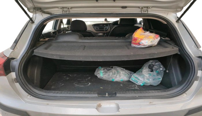 2015 Hyundai Elite i20 SPORTZ 1.2, Petrol, Manual, 74,369 km, exterior