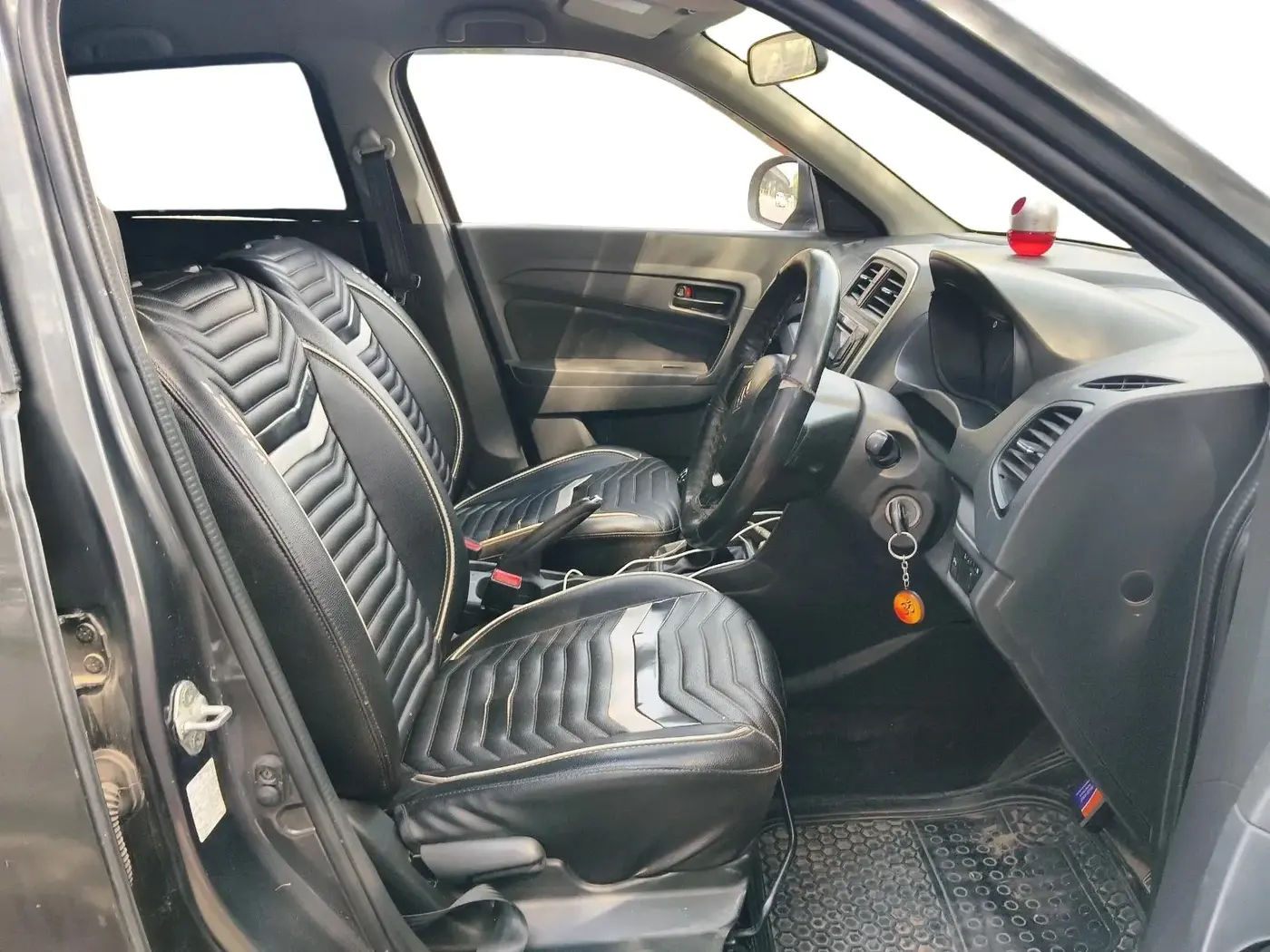 2017 Maruti Vitara Brezza VDI (O), Diesel, Manual, 74,332 km, interior