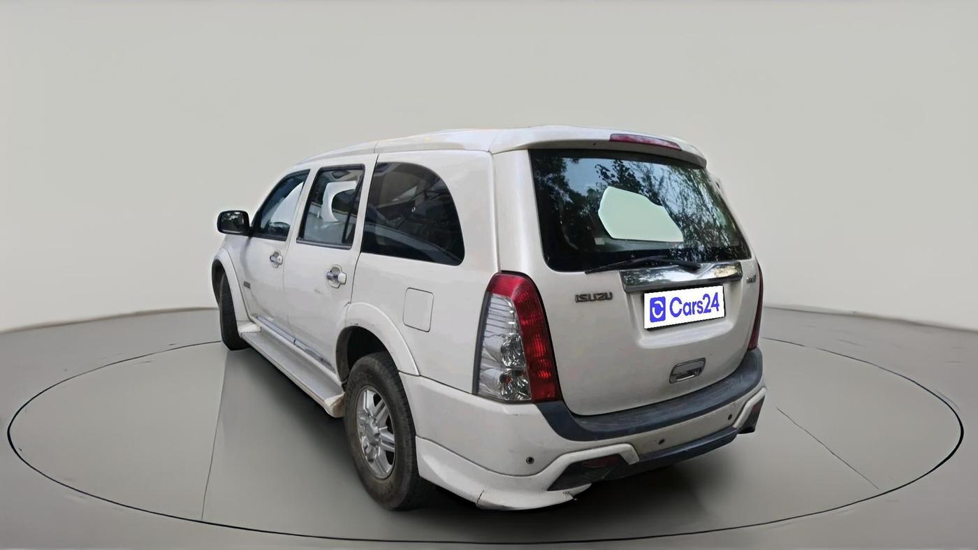 2016 ISUZU MU-7 Premium 4x2 AT, Diesel, Automatic, 1,31,961 km, exterior