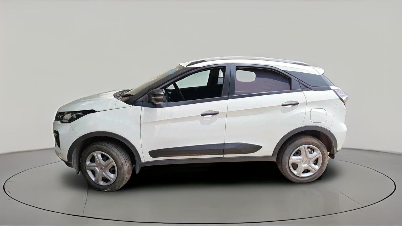 2023 Tata NEXON XM PETROL, Petrol, Manual, 25,104 km, exterior