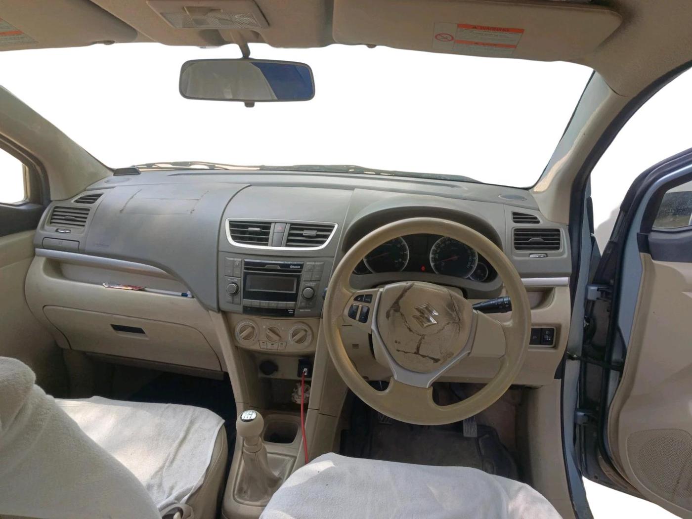 2011 Maruti Ertiga ZXI, CNG, Manual, 91,537 km, interior