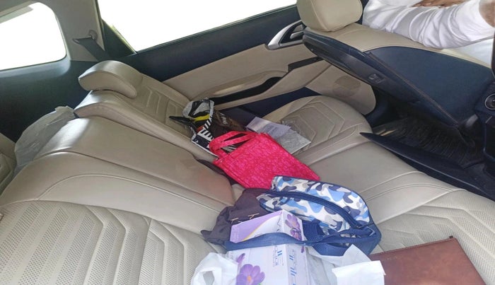 2022 KIA CARENS LUXURY 1.5 DIESEL 7 STR, Diesel, Manual, 81,477 km, interior