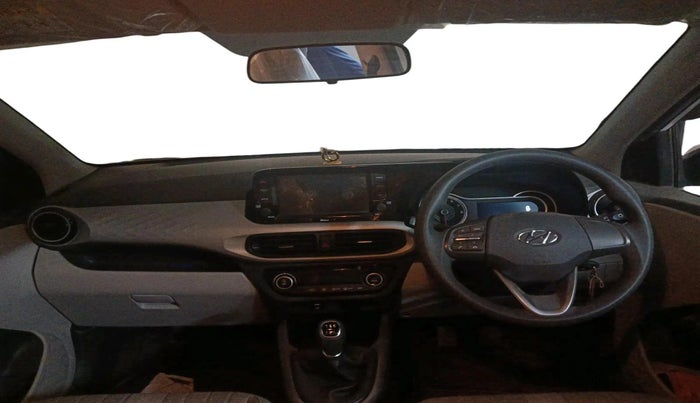 2022 Hyundai GRAND I10 NIOS SPORTZ 1.2 KAPPA VTVT, Petrol, Manual, 2,006 km, interior