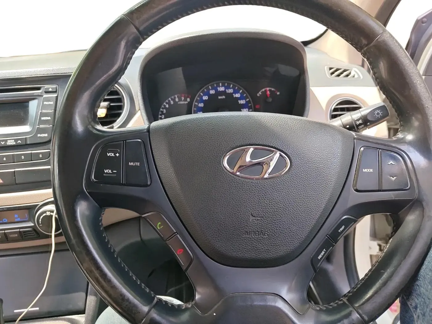 2014 Hyundai Xcent SX AT 1.2 (O), Petrol, Automatic, 90,867 km, interior