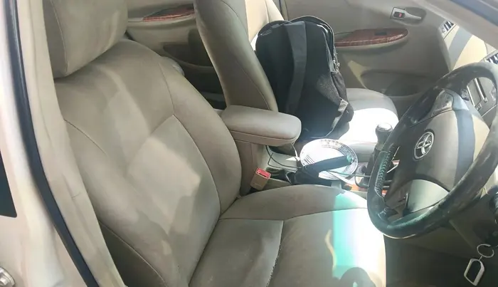 2011 Toyota Corolla Altis G PETROL, Petrol, Manual, 1,14,617 km, interior
