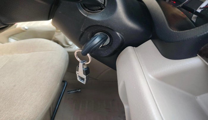 2013 Maruti Swift Dzire VXI, Petrol, Manual, 41,315 km, interior